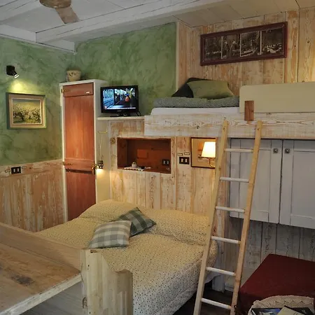 Bonavia Bed & Breakfast 4*